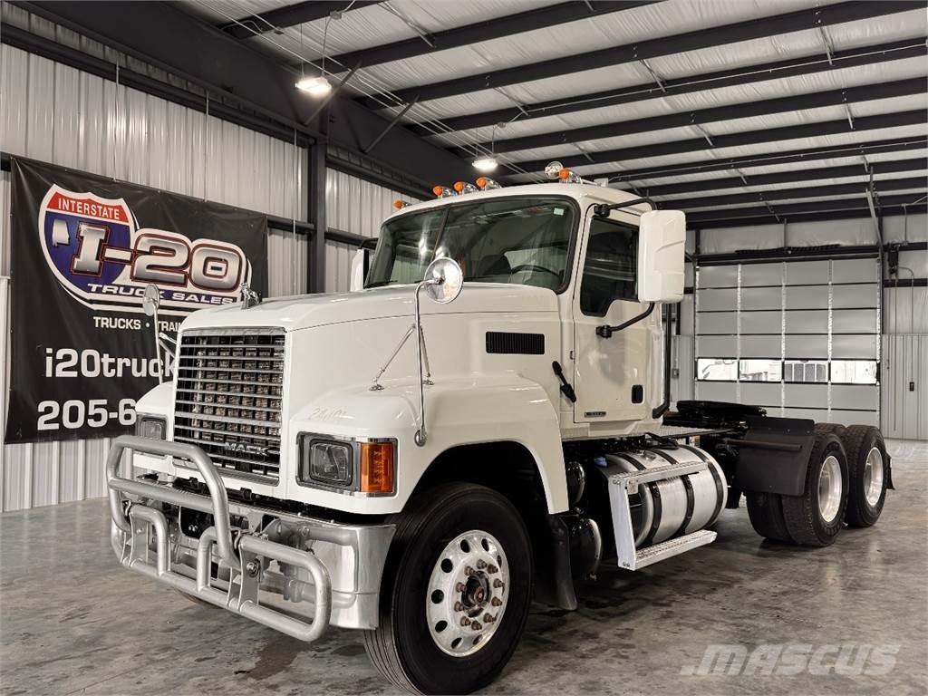 Mack Pinnacle Traktorske jedinice