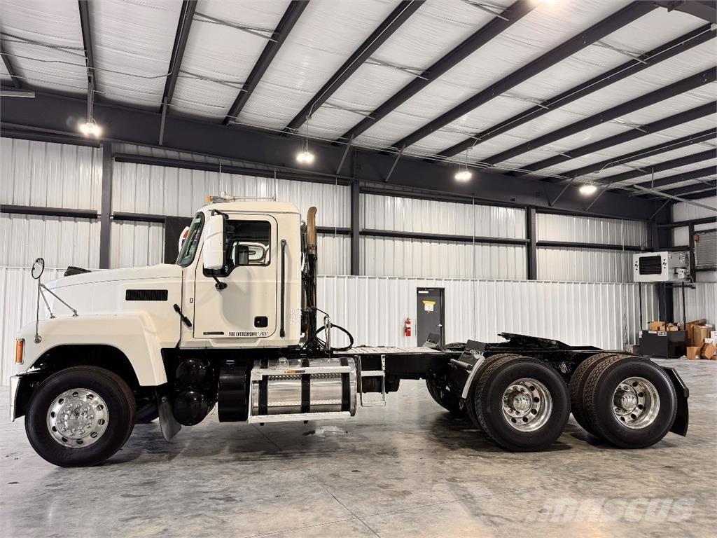 Mack Pinnacle Traktorske jedinice