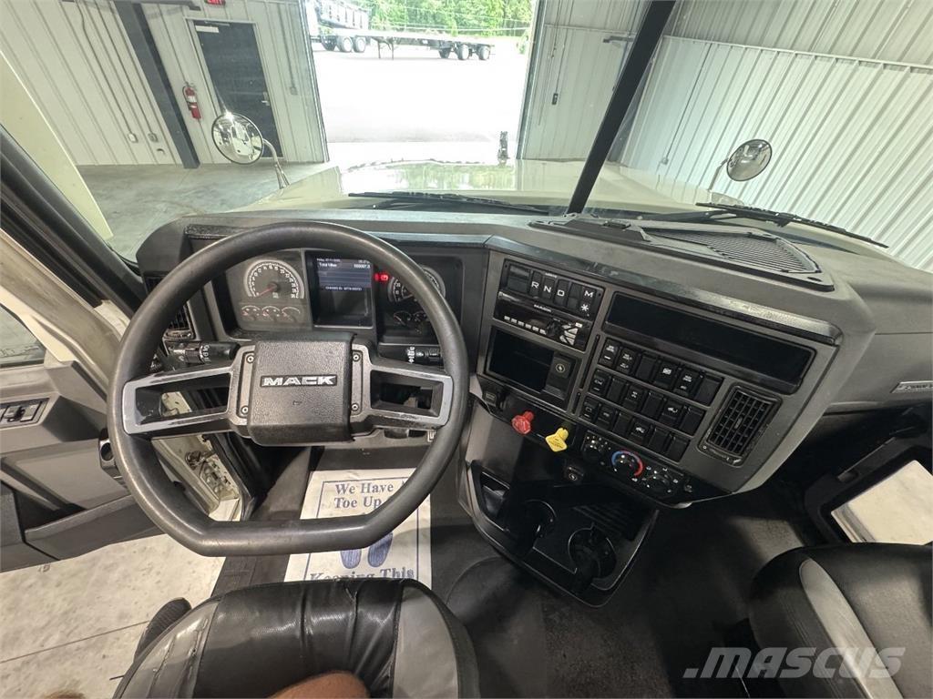 Mack Pinnacle Traktorske jedinice