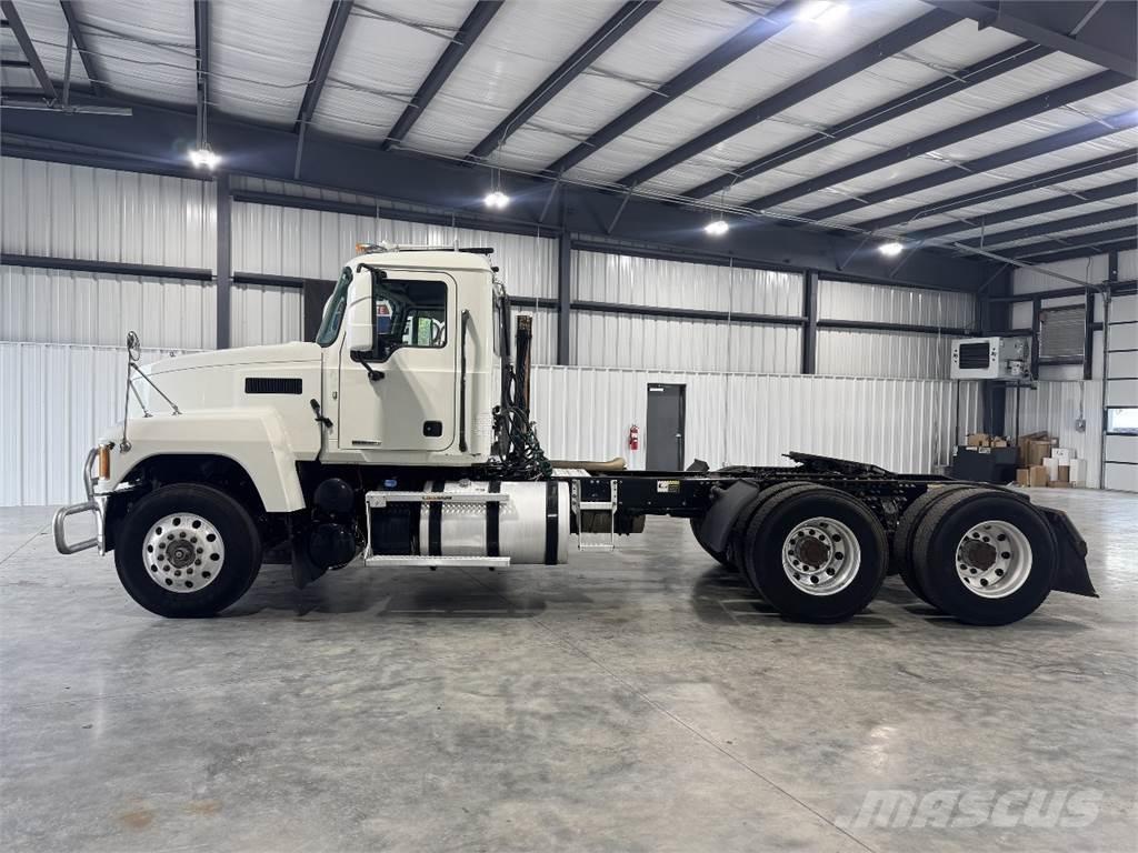 Mack Pinnacle Traktorske jedinice