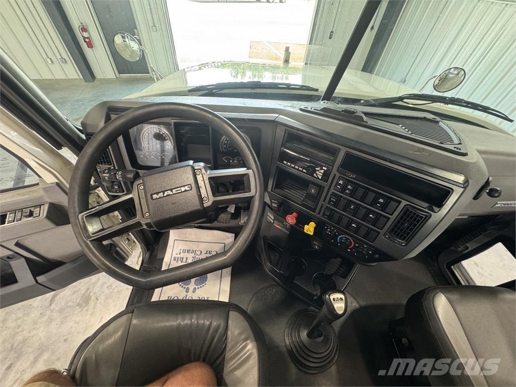 Mack Pinnacle Traktorske jedinice
