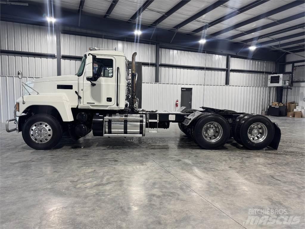 Mack Pinnacle 64T Traktorske jedinice