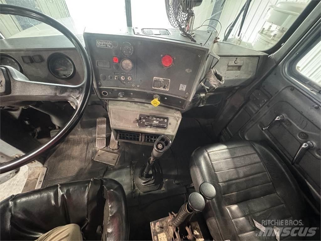 Mack RD690S Kontejnerski kamioni