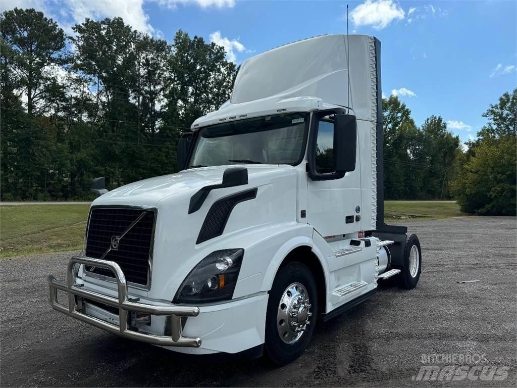 Volvo VNL42T300 Traktorske jedinice