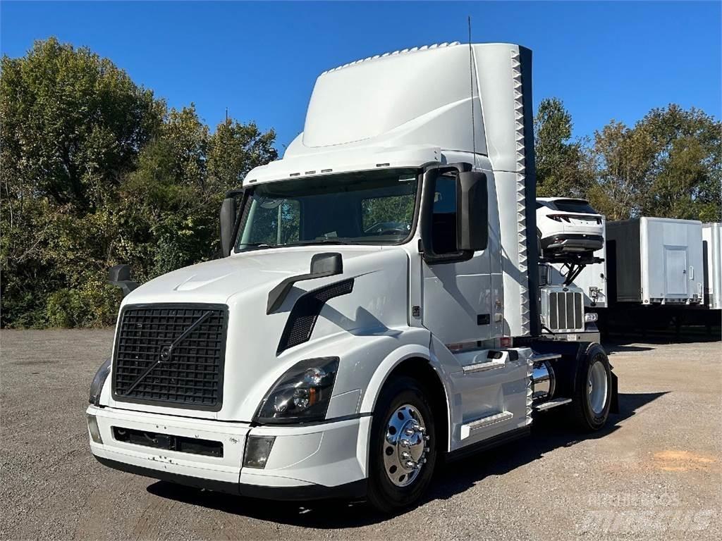 Volvo VNL42T300 Traktorske jedinice