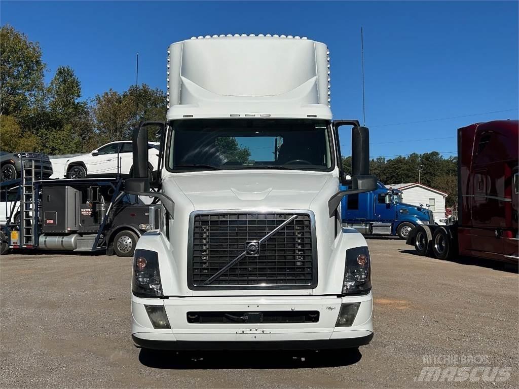 Volvo VNL42T300 Traktorske jedinice
