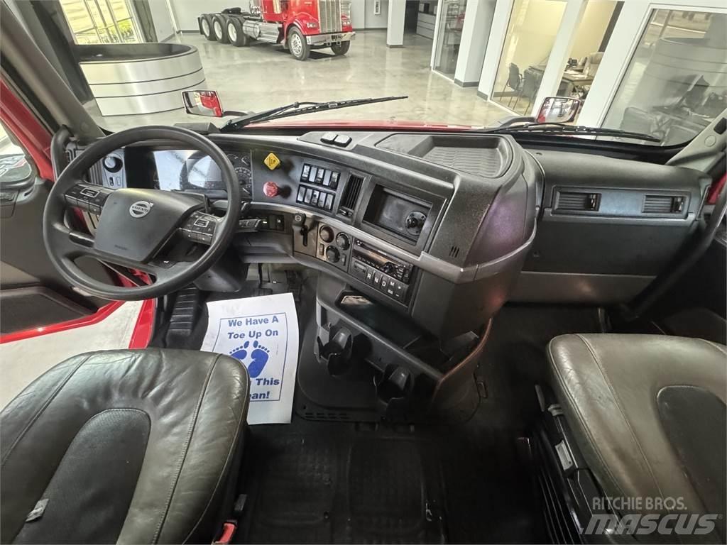 Volvo VNL64T740 Traktorske jedinice