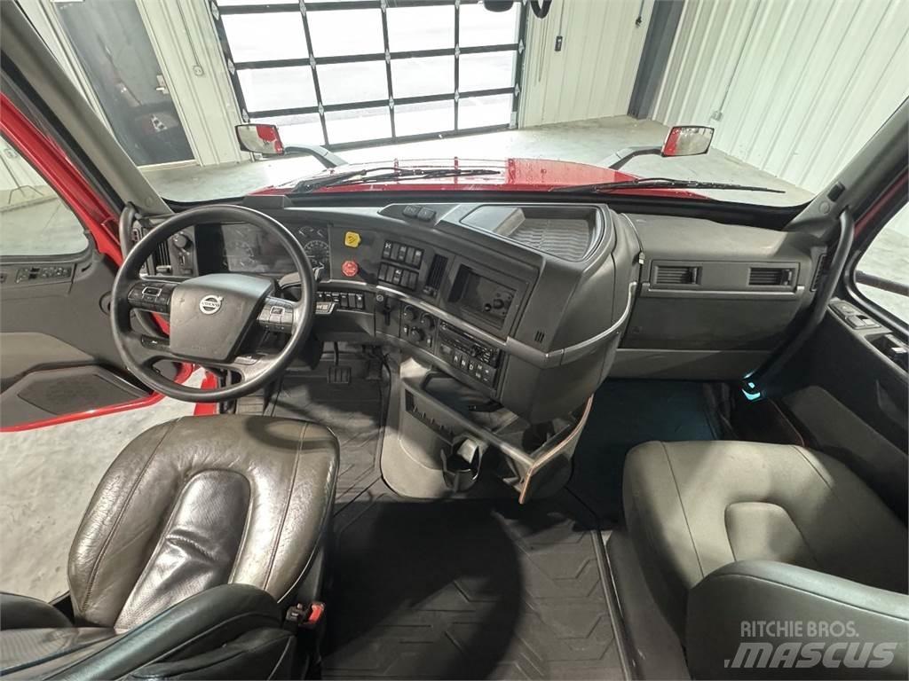 Volvo VNL64T740 Traktorske jedinice