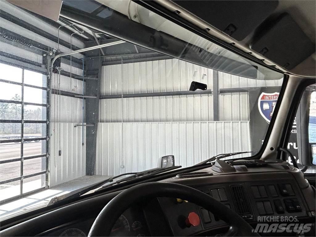 Volvo VNM Traktorske jedinice