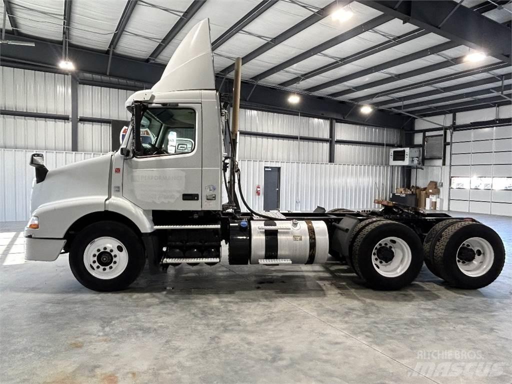 Volvo VNM Traktorske jedinice