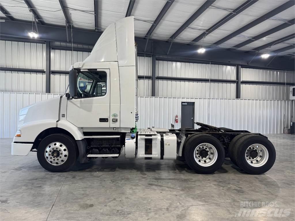 Volvo VNM64T200 Traktorske jedinice