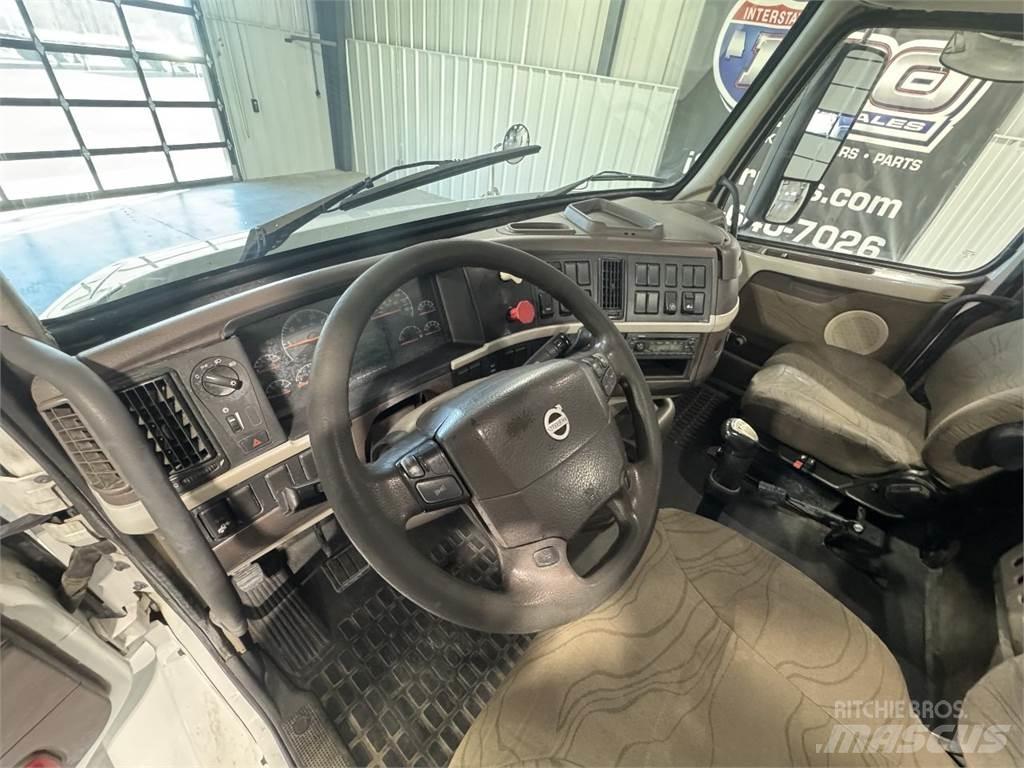 Volvo VNM64T200 Traktorske jedinice