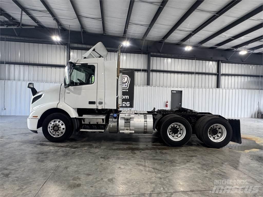 Volvo VNR64T300 Traktorske jedinice