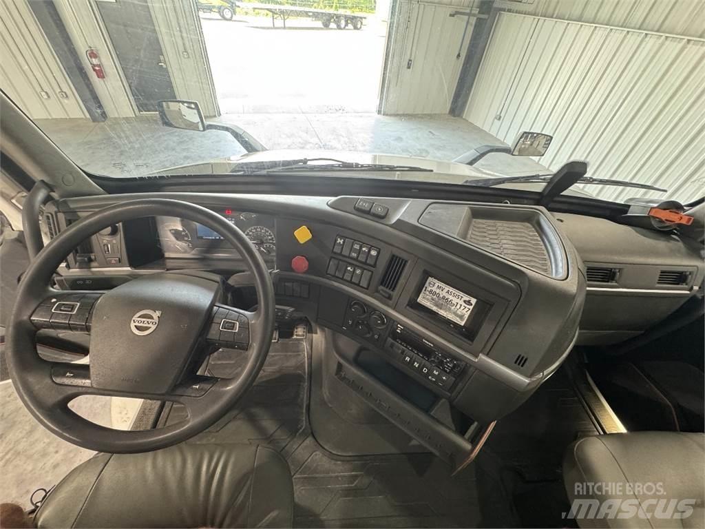 Volvo VNR64T300 Traktorske jedinice