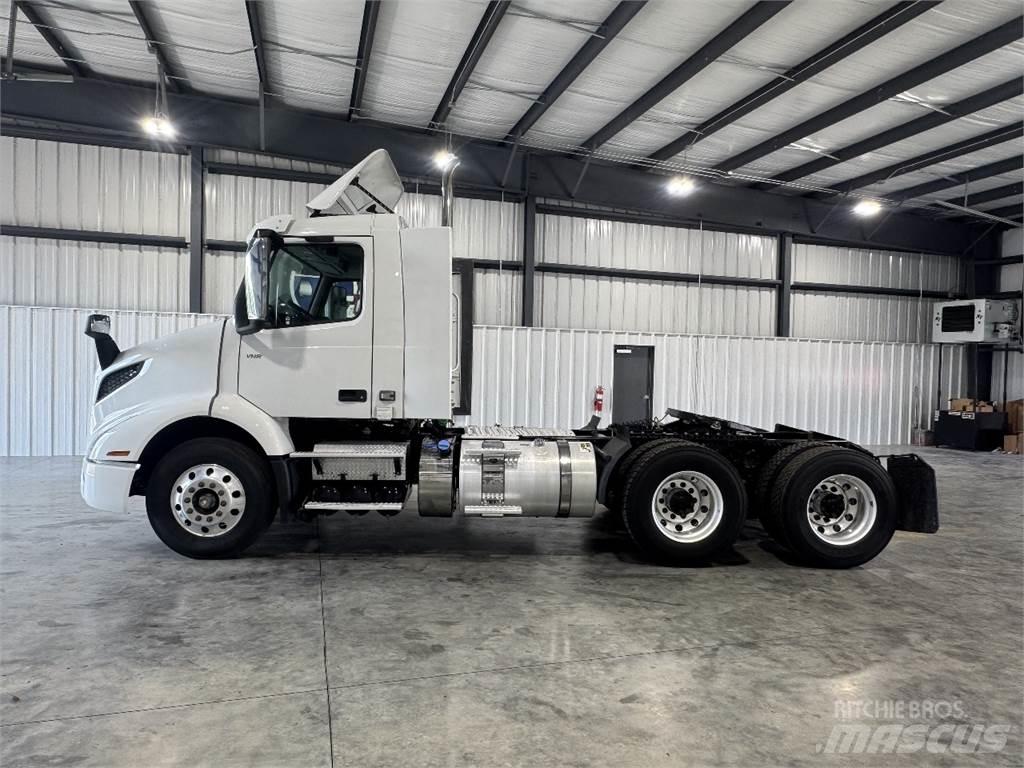 Volvo VNR64T300 Traktorske jedinice