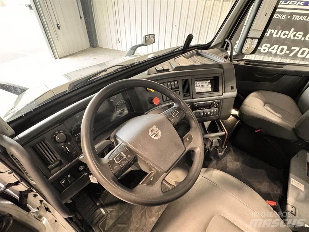 Volvo VNR64T300 Traktorske jedinice