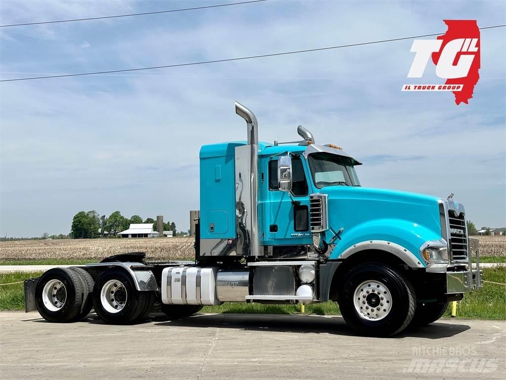 Mack Titan TD713 Traktorske jedinice