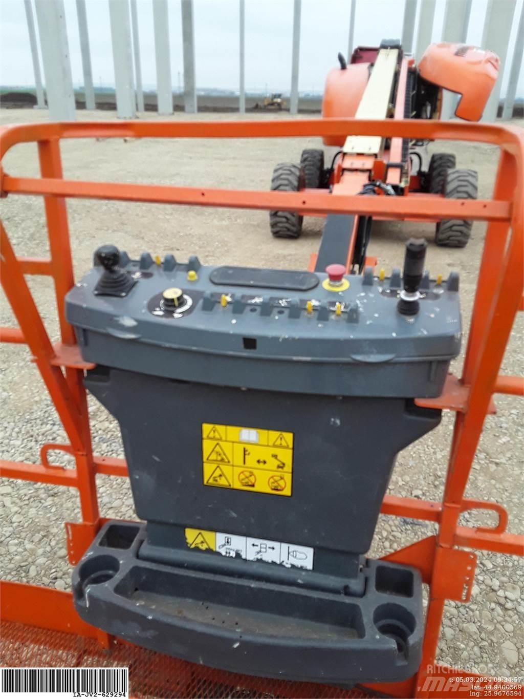 JLG 660SJ Zglobne podizne platforme