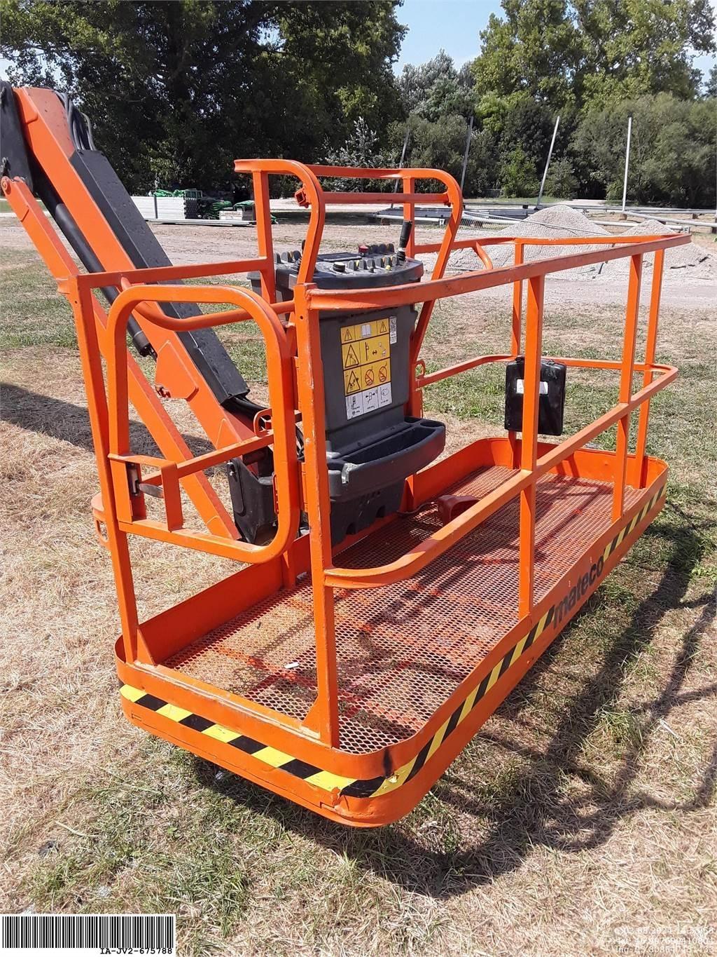 JLG 660SJ Zglobne podizne platforme