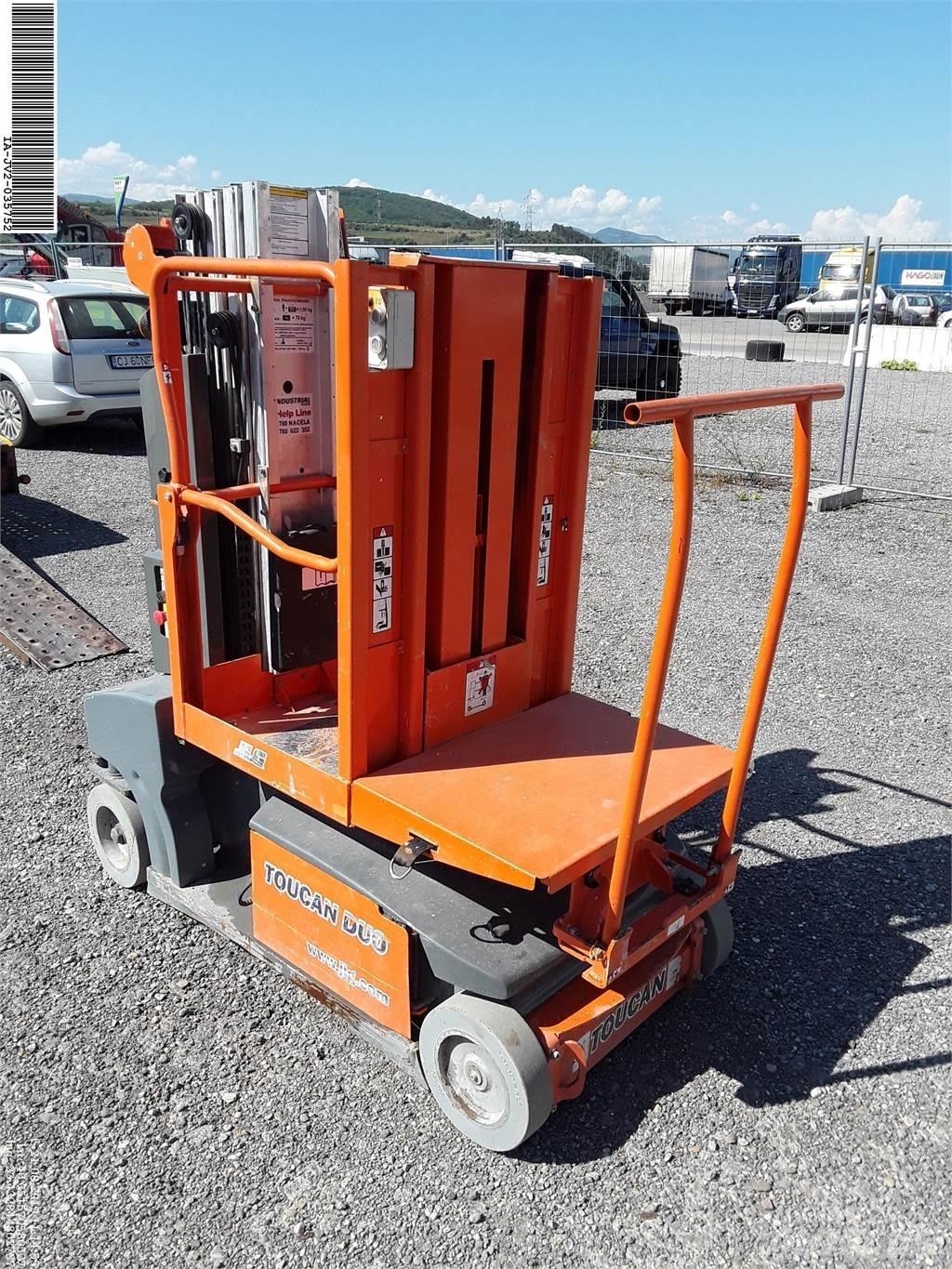JLG Toucan duo Vertikalne radne podizne platforme