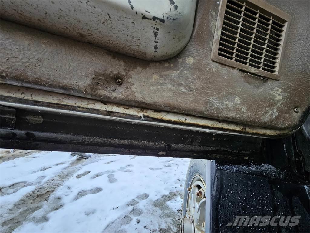 Ford L9000 Ostale komponente