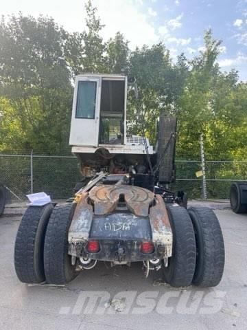 Autocar  Vučna vozila