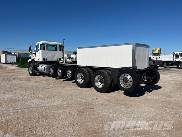 Autocar DC64 Kabine i unutrašnjost