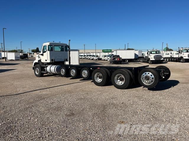 Autocar DC64 Kabine i unutrašnjost