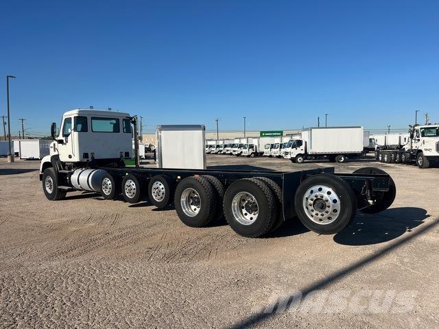 Autocar DC64 Kabine i unutrašnjost