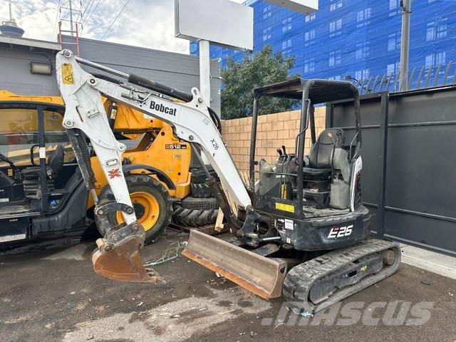 Bobcat E26 Bageri gusjeničari