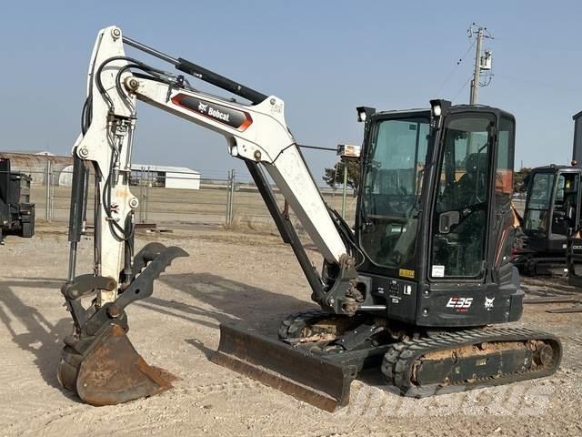 Bobcat E35 Bageri gusjeničari
