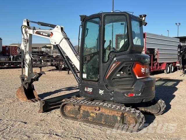 Bobcat E35 Bageri gusjeničari