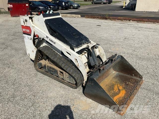 Bobcat MT100 Skid steer mini utovarivači