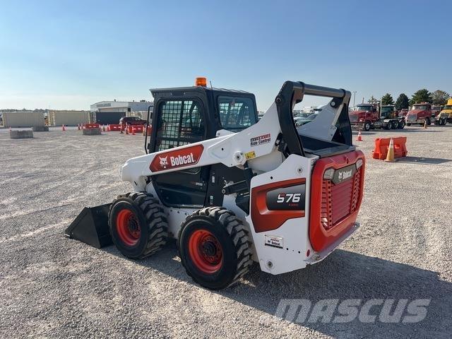 Bobcat S76 Skid steer mini utovarivači