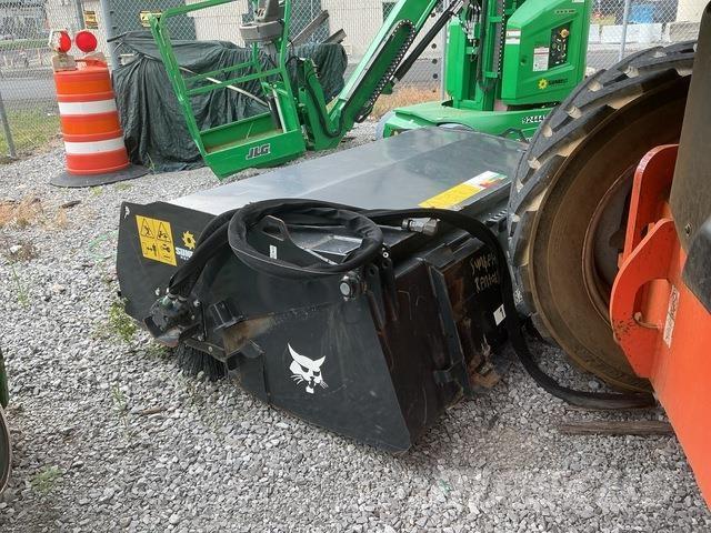 Bobcat SWB72 Strojevi za metenje