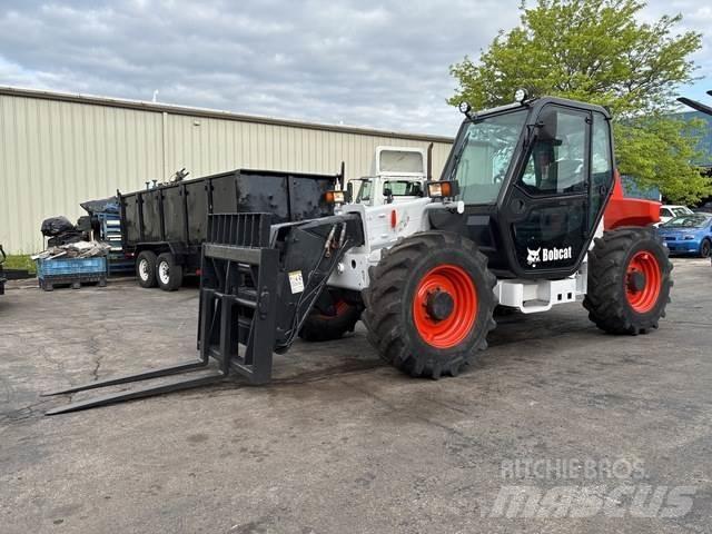 Bobcat V723 Teleskopski viličari