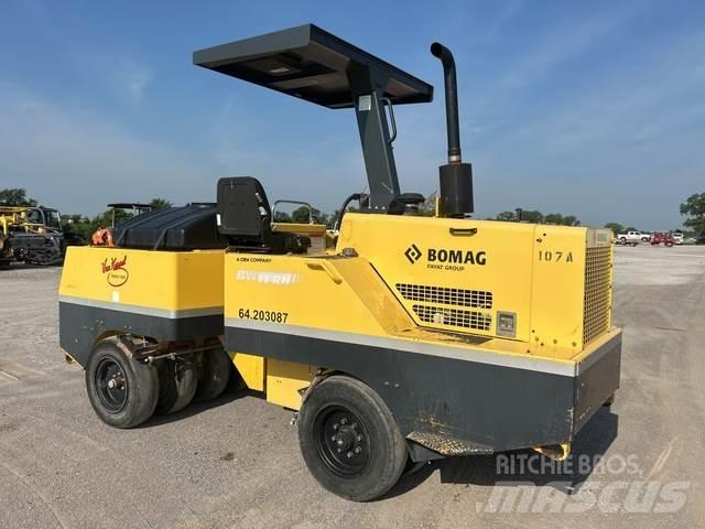 Bomag BW11RH Gumeni valjci na kotačima