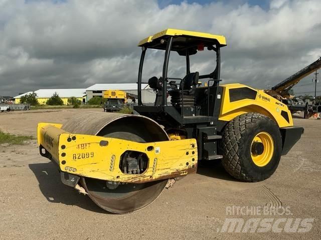 Bomag BW211D-5 Valjci sa jednim bubnjem