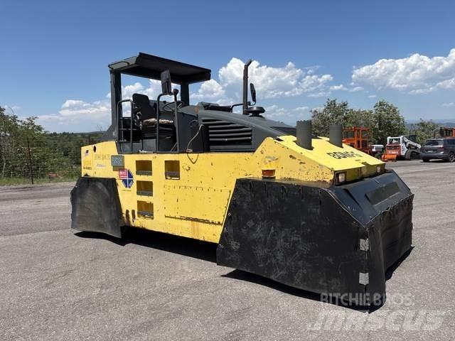 Bomag BW24R Gumeni valjci na kotačima
