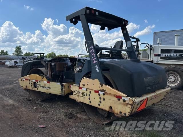 Bomag BW266AD Valjci sa dvojnim bubnjem