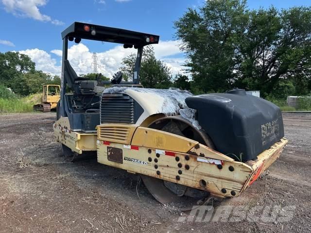Bomag BW266AD Valjci sa dvojnim bubnjem