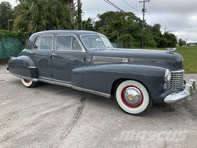 Cadillac  Automobili