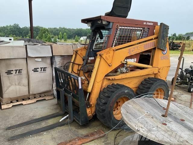 CASE 1845C Skid steer mini utovarivači