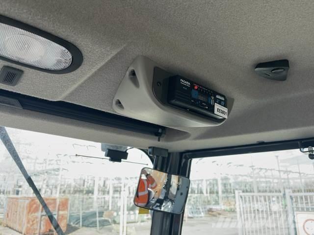 CASE 570SV Utovarni rovokopači