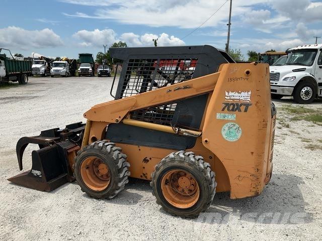 CASE 70XT Skid steer mini utovarivači