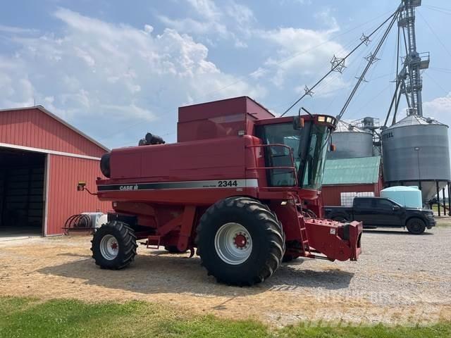 Case IH 2344 Kombajni