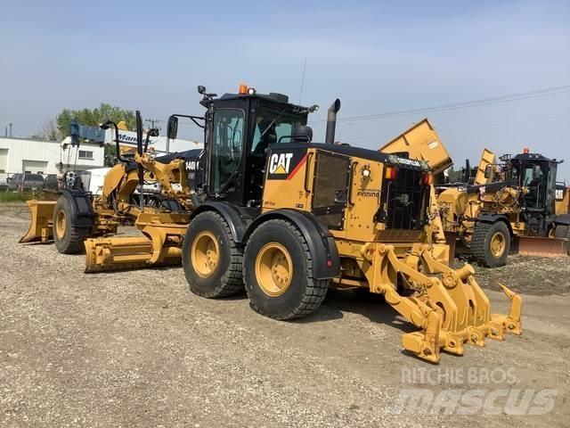 CAT 140M AWD Grejderi