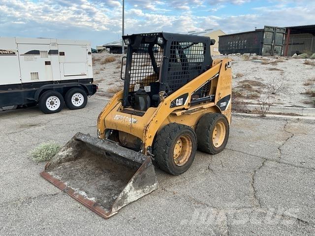 CAT 226B Skid steer mini utovarivači
