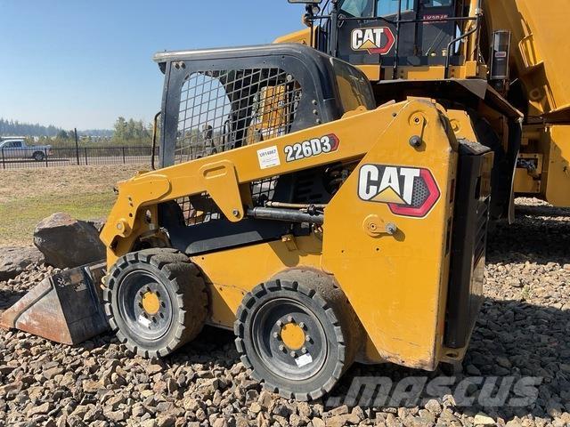 CAT 226D3 Skid steer mini utovarivači