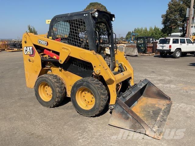 CAT 226D3 Skid steer mini utovarivači